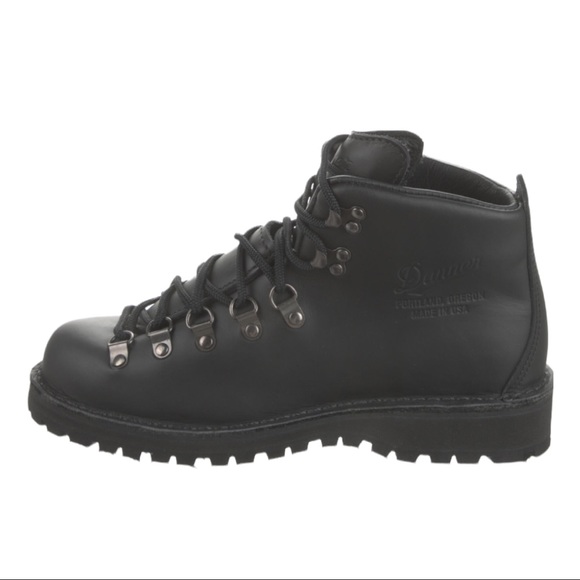 Danner Boots | NWOB Mountain Light Hiking Boots in Black Gore-Tex - Size US 8 - Picture 2 of 5